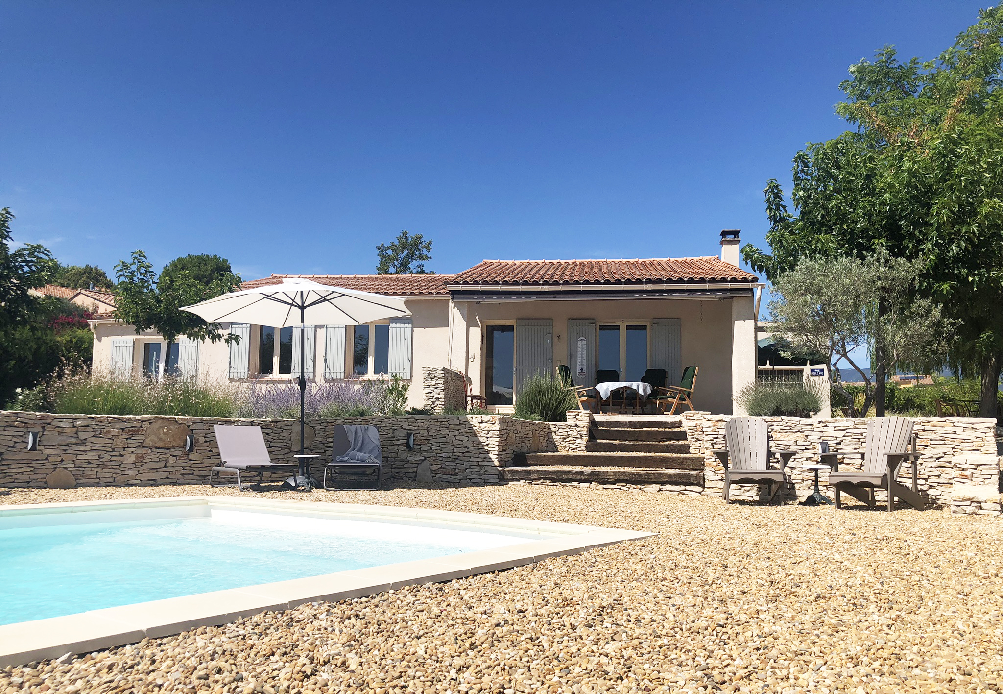 Mormoiron_Provence_feature_img